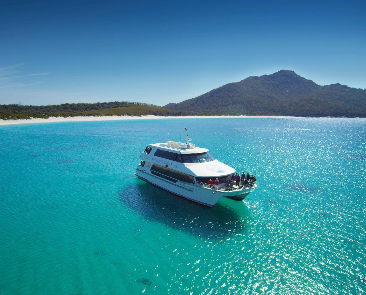 Vista Lounge - Wineglass Bay Cruise